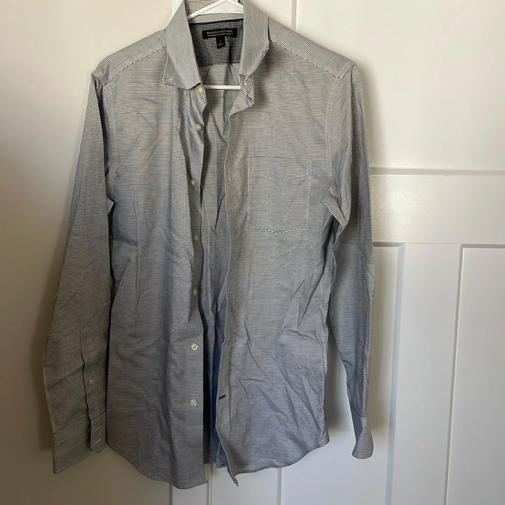Banana Republic non-iron tailored slim fit dress shirt